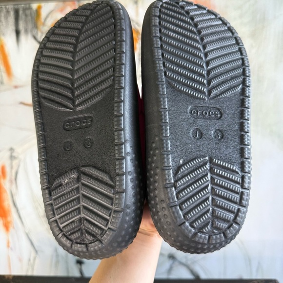 CROCS Pink and Black Slippers Comfortable Slip-On Design size J3 - Picture 5 of 7